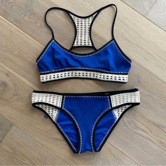 Victoria’s Secret Bikini - Picture 2 of 9